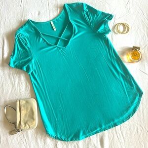 Casual Turquoise Top - short sleeves